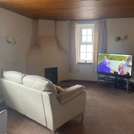 Fairladies Barn بيت ضيافة سانت بييز